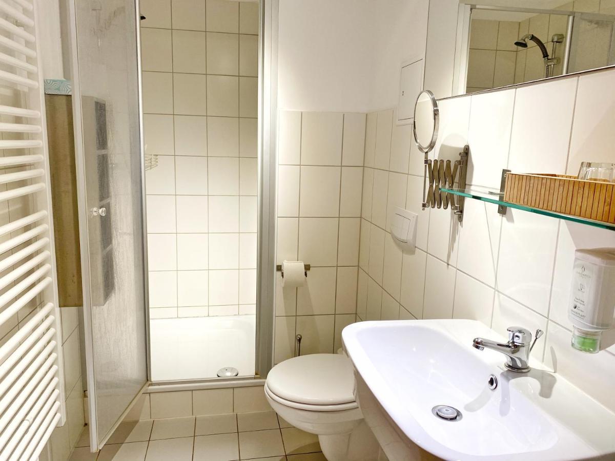 Sassnitz - Seaside Appartements Seaside Appartements, "Black-White" المظهر الخارجي الصورة